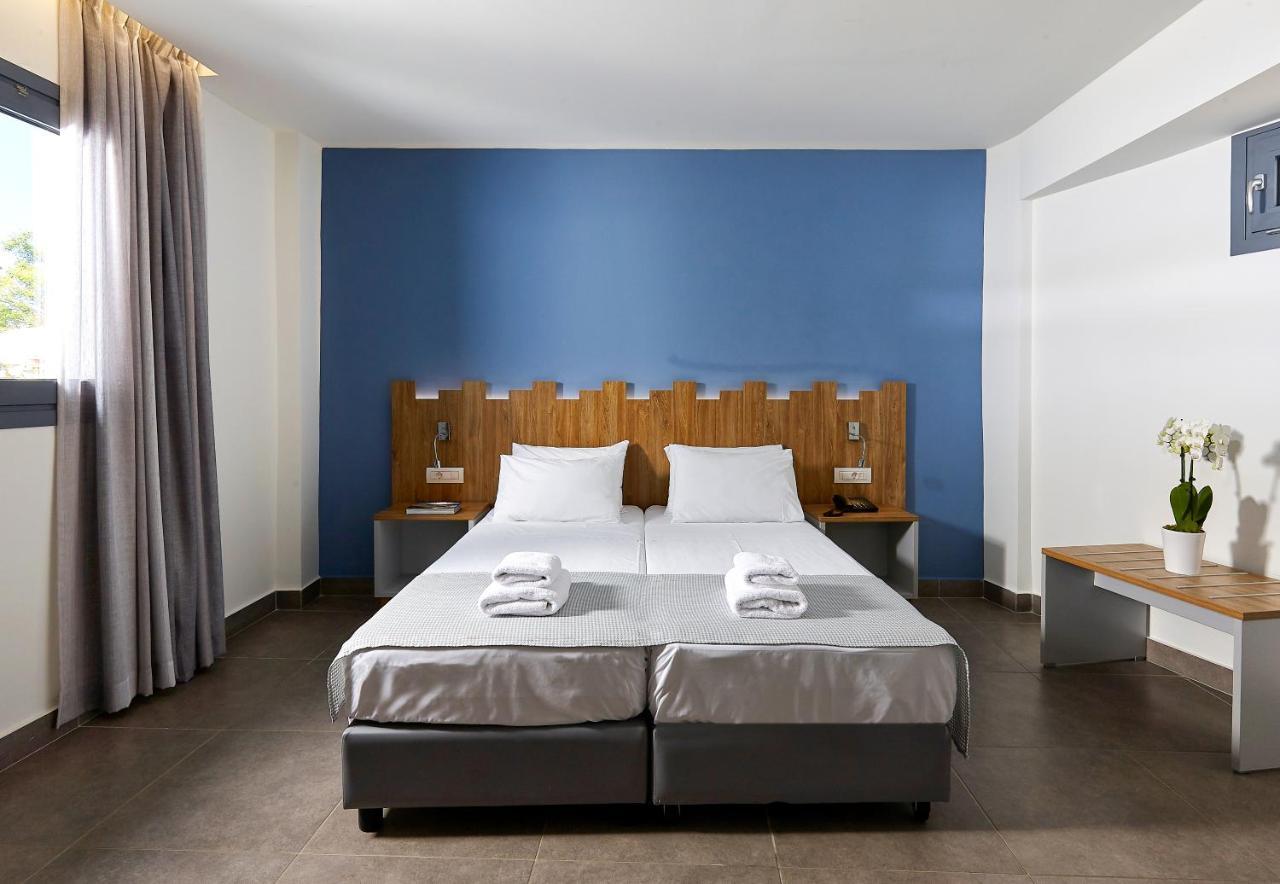Pollis Hotel 헐소니소스 외부 사진