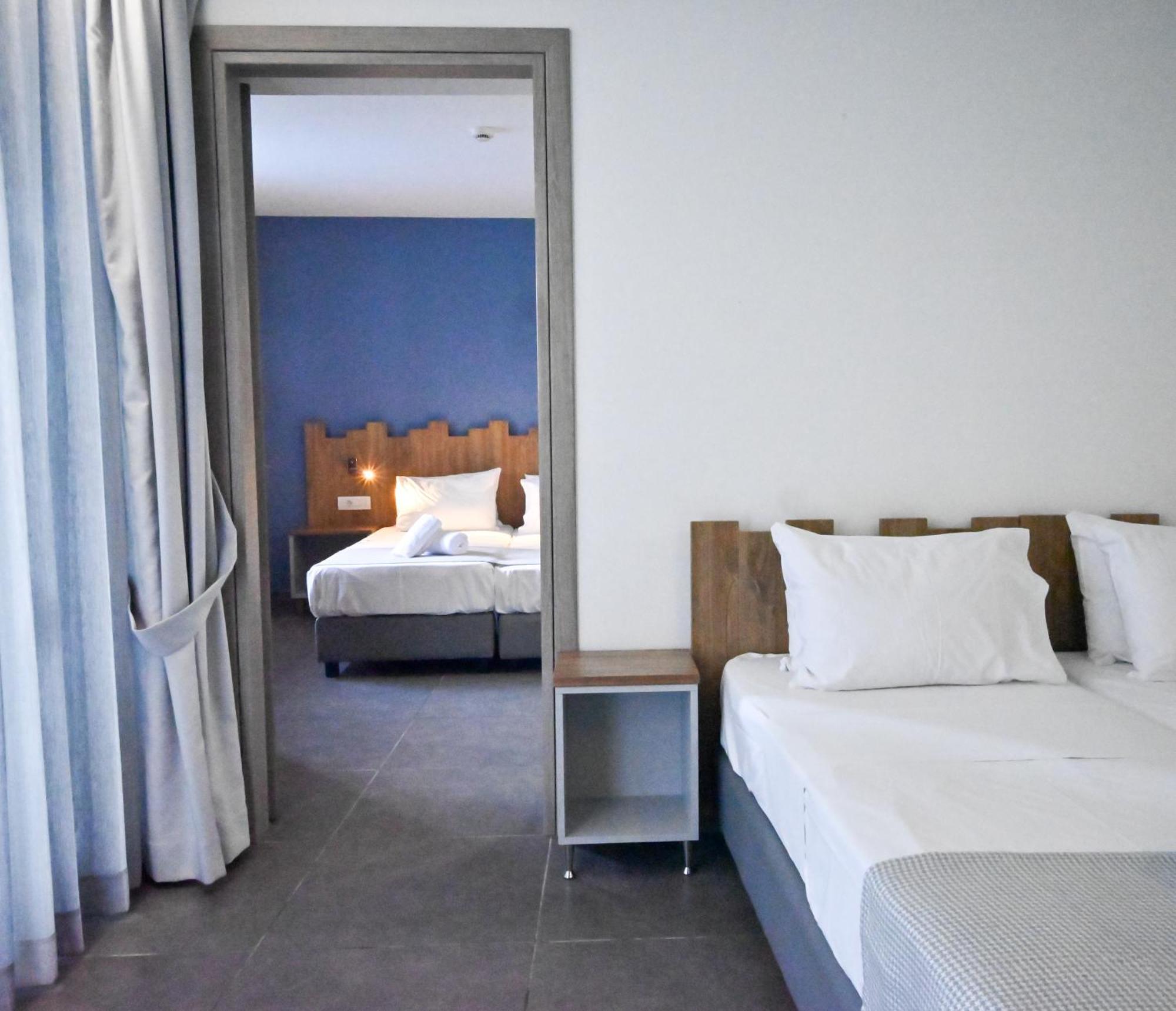 Pollis Hotel 헐소니소스 외부 사진