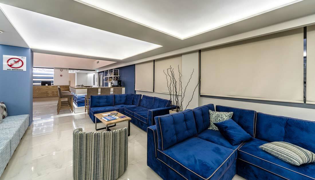 Pollis Hotel 헐소니소스 내부 사진