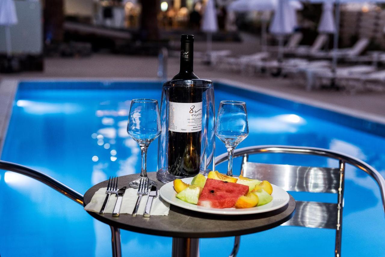 Pollis Hotel 헐소니소스 외부 사진